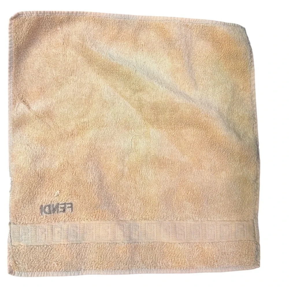 Fendi Face Towel Beige FF Logo Jacquard Terry Cotton Luxury Beach Bath‎ Spa